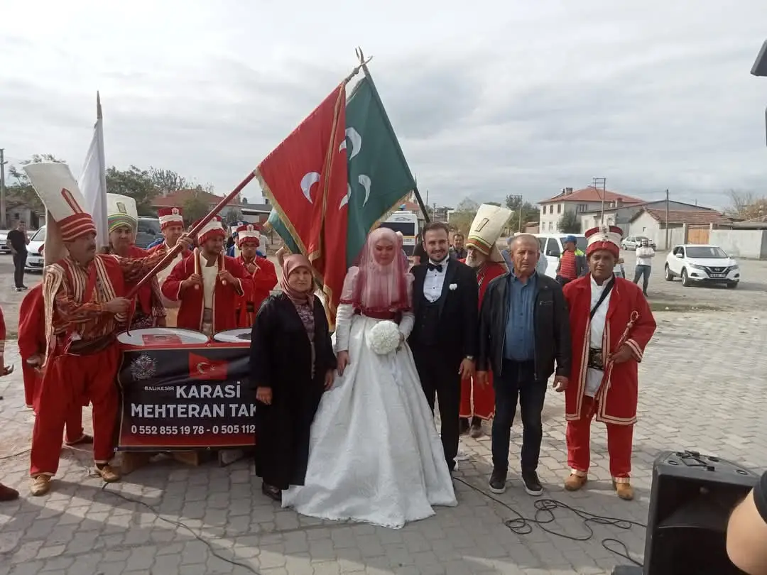 Balıkesir Karesi 35 Kişilik Tam Kadro Mehter Takımı