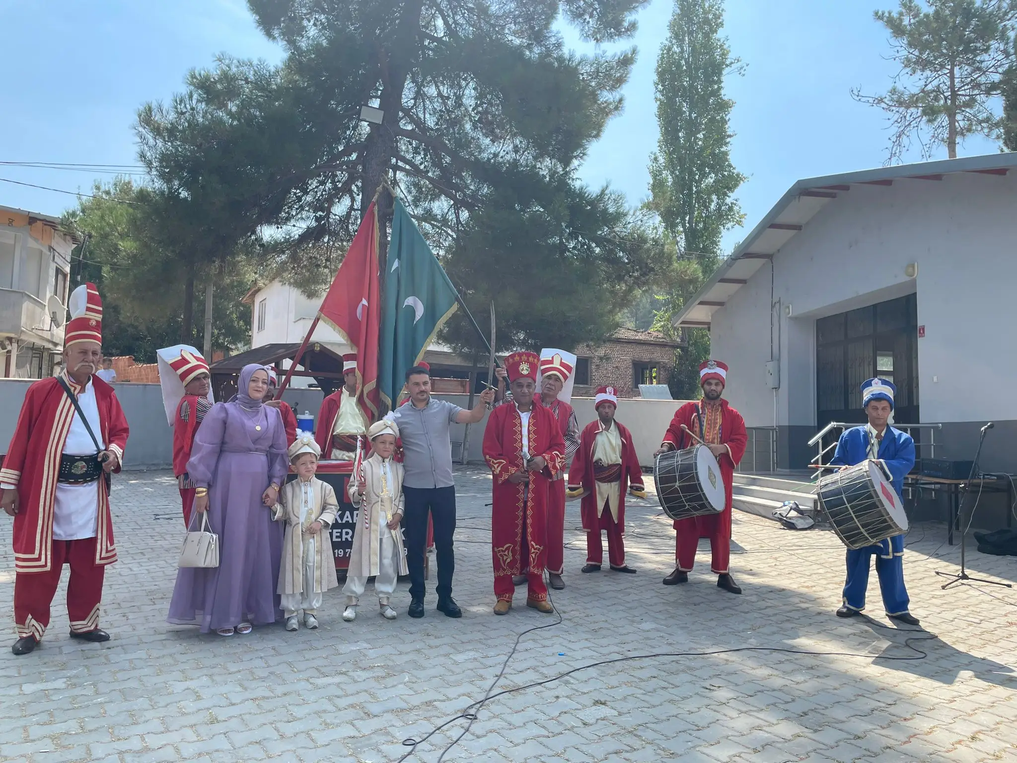 Balıkesir Karesi Karagöz - Hacivat Gösteri Ekibi